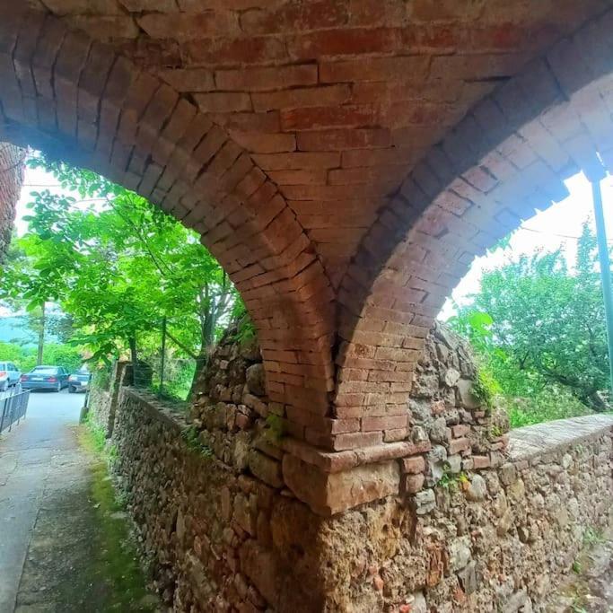 La Casa Del Gallo Radicondoli Kültér fotó